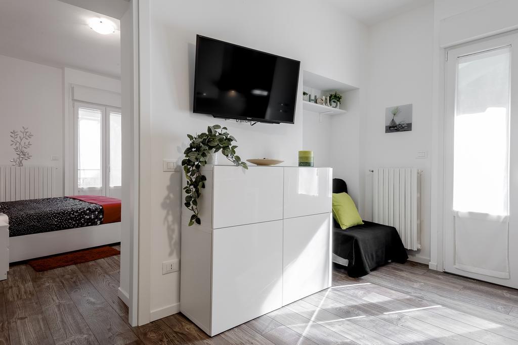 Stayeasy Filzi11 - 3 Bedrooms, 2 Baths - Central Station Milánó Kültér fotó